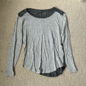 Madewell grey long sleeved shirt two toned